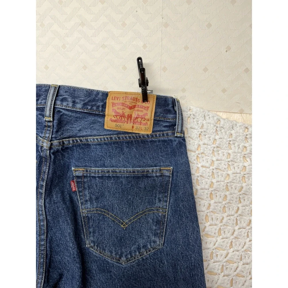 Levis 501 Mens Jeans Size 32x32 Blue Denim Button Fly Straight 100%Cotton